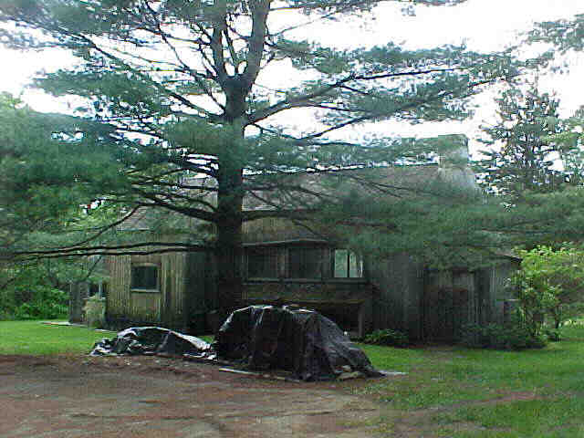 Building photograph for 29 COOPER HILL ROAD